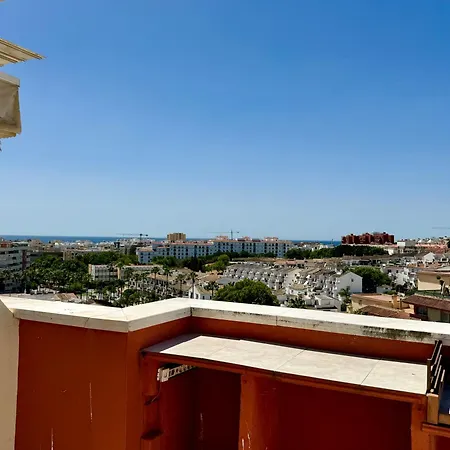 Cityline Penthouse Apartment *